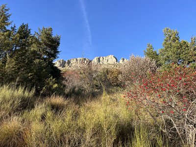 Vue sur la montagne d'Aujour