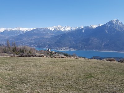 Lac de Serre-Ponçon - Église de Saint-Apollinaire