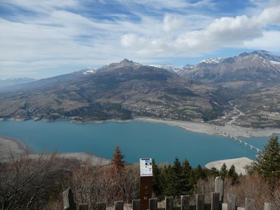 Lac de Serre-Ponçon depuis Pierre Arnoux